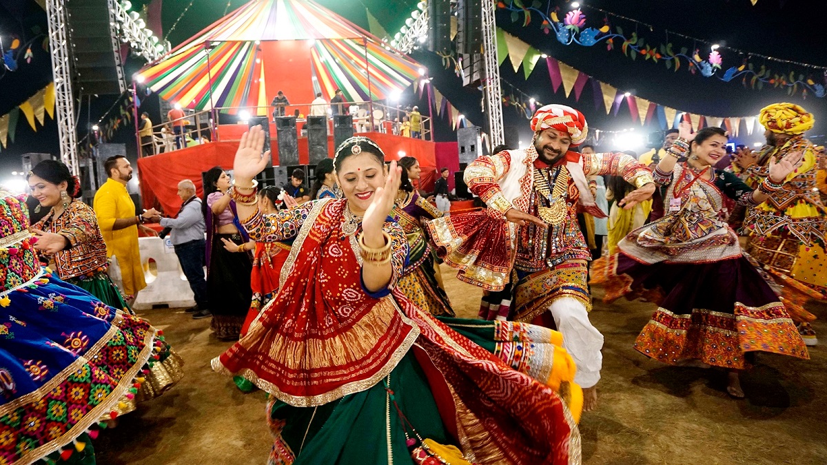 નવરાત્રીની ઉજવણીનો ઈતિહાસ શું છે?નવરાત્રીનો ઈતિહાસ ભગવાન શ્રી રામ સાથે જોડાયેલો છે 4 garba navratri2