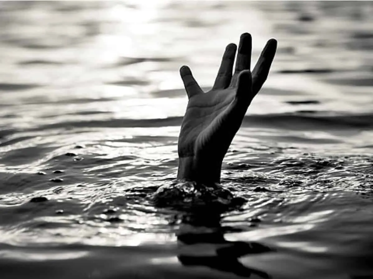 drown