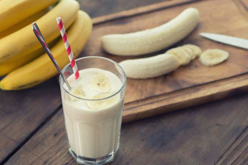 જાણો દૂધ સંપૂર્ણ આહાર કેવીરીતે ગણાય 1 banana milk