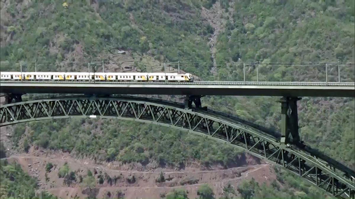 chinab bridge jamu and kasmir train