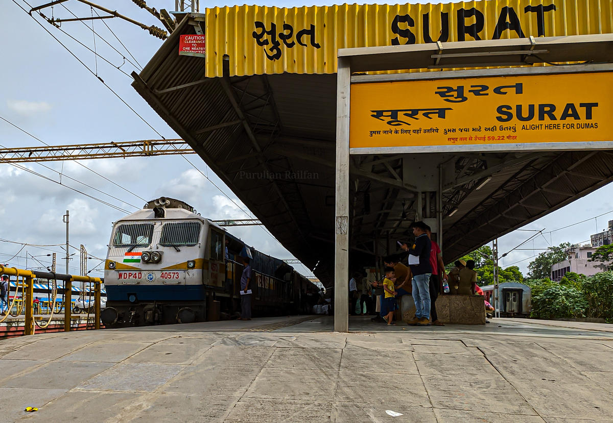 surat railway
