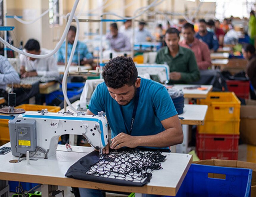 સુરત: MSME સાહસિકો માટે 100 કરોડ રૂપિયાનું ક્રેડિટ ગેરંટી ફંડ કેટલું ફાયદાકારક ? 1 MSME Industry 2 small indu