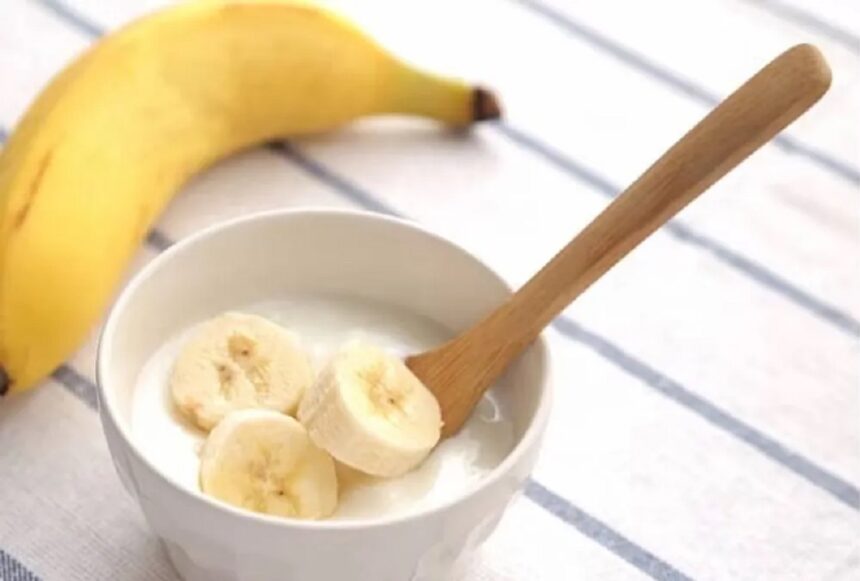 કેળાના ફાયદા જાણો: 1 banana and dahi