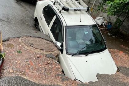 car in to bhuva pit