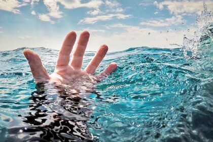 drown