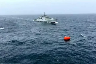 ind cost guard rescues crew 14