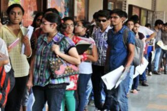 student admission line