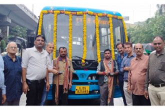bus new surat cloth mkt