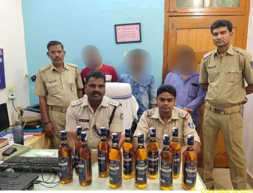 દારૂની હેરાફેરી સગીરથી કરાવીને પોલીસથી બચવાનો બુટલેગરનો કીમિયો 1 daru liquor