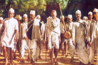 gandhiji burn cloth foring cloth