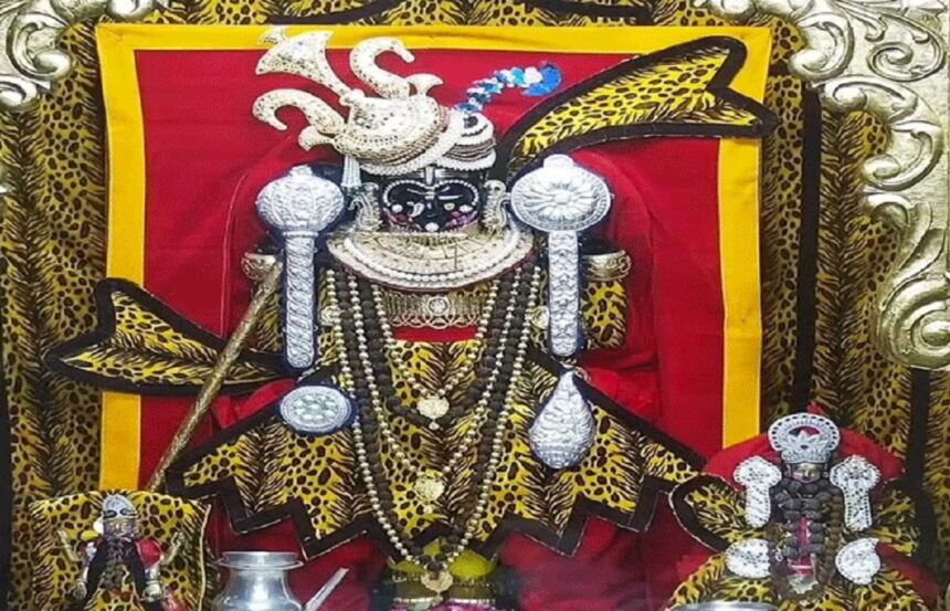 વરસાદ વચ્ચે દ્વારકા-ડાકોર-શામળાજીમાં દર્શન માટે ભક્તોનું ઘોડાપૂર ઉમટ્યું 1 kaliya thakar