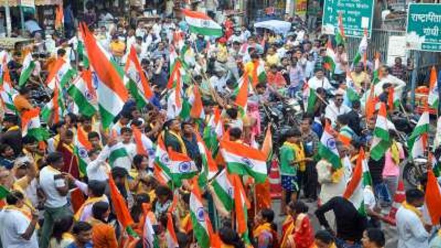 આઝાદીના 78 વર્ષની ઉજવણીના ભાગરૂપે અમદાવાદ તિરંગાના રંગે રંગાયું 1 triranga