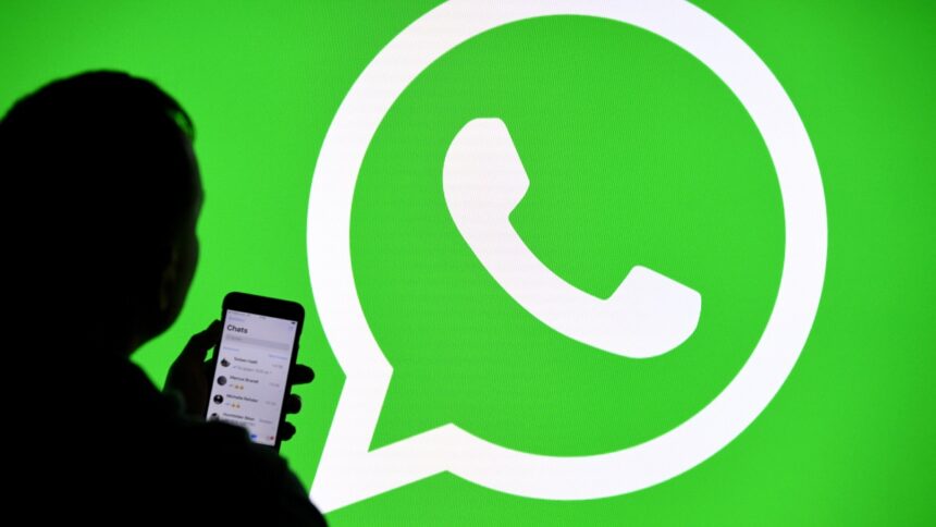 mobile whatsapp hacked
