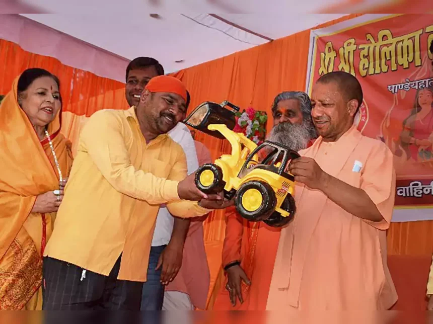 યોગીનું બુલડોઝર ક્યાં ક્યાં અને ક્યારે ક્યાં ચાલ્યું ? આગળ શું ફેસલો આવશે ? બુલડોઝર ચલાવવું કેટલું વ્યાજબી ? 1 yogi buldozer