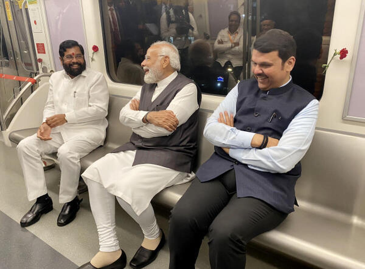 modi fadanvis shinde