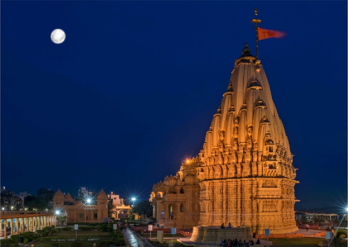 Somnath Full moon temple