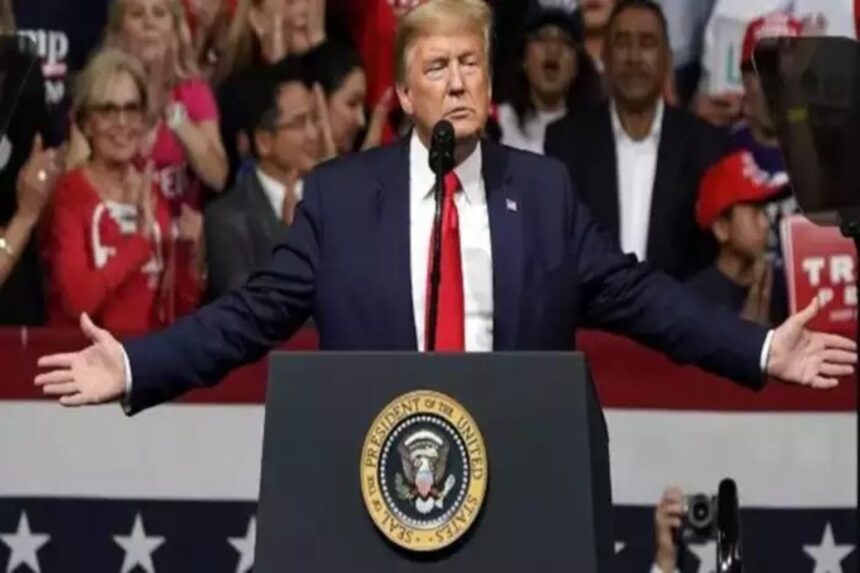 US H-1B Visa News: શું ડોનાલ્ડ ટ્રમ્પ વિદેશીઓને નોકરી નહીં આપે? H-1B વિઝા સંબંધિત રિપોર્ટમાં ખુલાસો 1 US H-1B Visa News