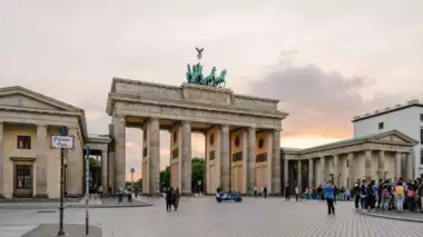 MBA in Germany: કોઈ અનુભવ અને GMAT સ્કોર વિના યુરોપના આ દેશમાં મળશે MBAમાં એડમિશન 1 mba in germany 116714867