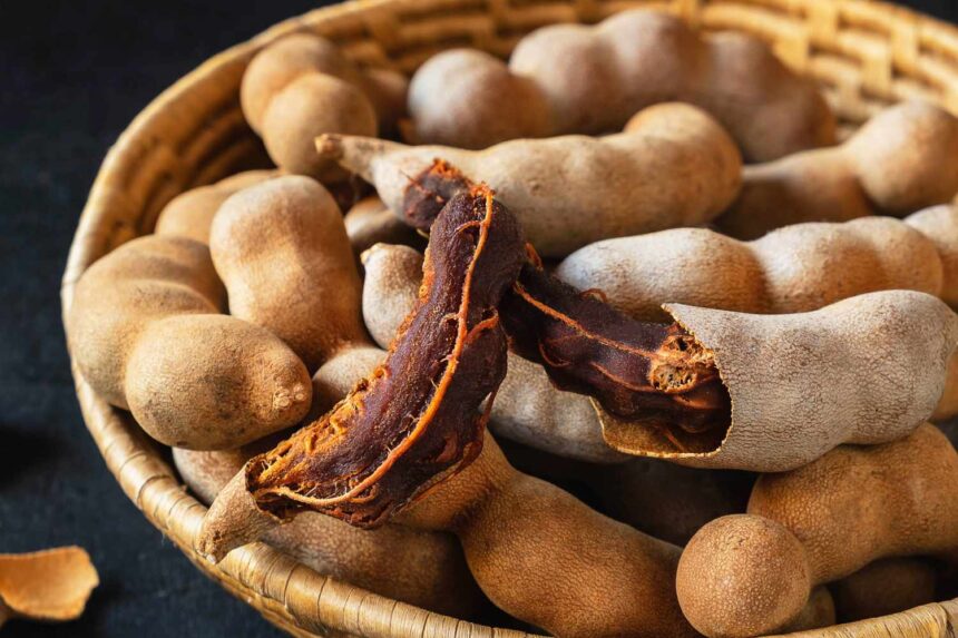 શિયાળામાં આમલી ખાવાના ફાયદા જાણો 1 tamarind amli ambali