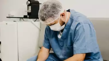 uk doctors 116686185