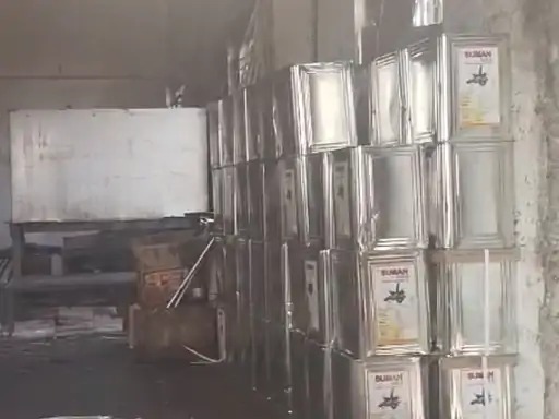 Duplicate Ghee Factory : નકલી ઘી વેચી કરોડો કમાતી ગેંગનો પર્દાફાશ, SMCની કાર્યવાહીથી શહેરીજનોમાં ચકચાર 1 IMG 20250112 WA0002 1