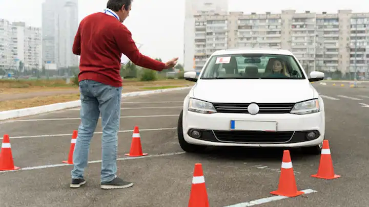 Driving Licence: ડ્રાઇવિંગ ટેસ્ટમાં નાપાસ થયા બાદ ફરી ફી ભરવી પડે? જવાબ અહીં જાણો. 1 e292841e6e7d697358b1902e119bc85db8712