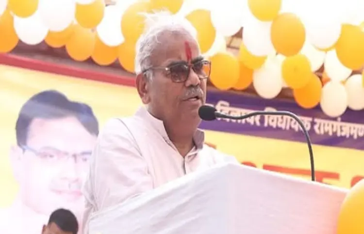 Surya Namaskar Controversy in Rajasthan: રાજસ્થાનમાં શાળાઓમાં સૂર્ય નમસ્કારનો વિવાદ, મુસ્લિમ સંગઠનોનો વિરોધ 1 Surya Namaskar Controversy in Rajasthan