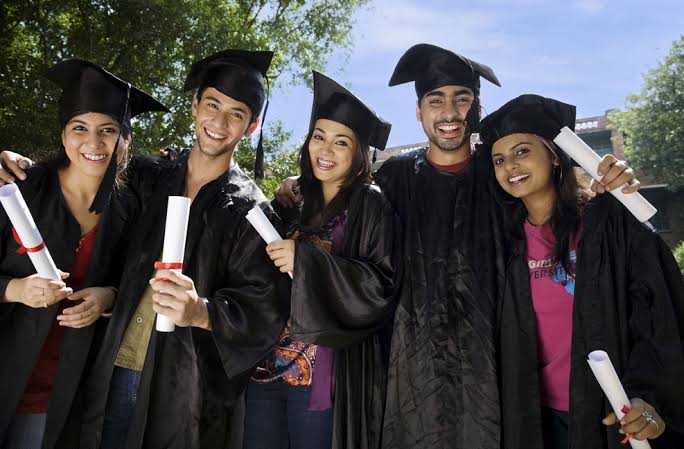 Top US Universities for Admission and High Salaries: યુએસમાં એડમિશન માટે શ્રેષ્ઠ યુનિવર્સિટીઓ અને ઉંચું વેતન 1 images 5 9