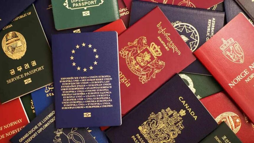 Henley Passport Index 2025 : ભારતના પાસપોર્ટનું રેન્કિંગ ઘટ્યું, જાણો પાસપોર્ટ રેન્કિંગ કેવી રીતે નક્કી થાય 1 passport