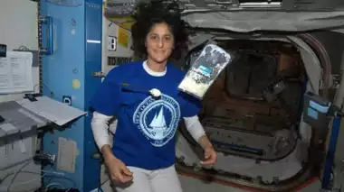 Sunita Williams Education: 8 દિવસનું મિશન, સુનિતા 9 મહિનાથી અવકાશમાં અટવાઈ, તે નાસાની અવકાશયાત્રી કેવી રીતે બની? 1 sunita williams 117746643
