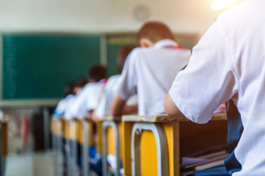 Board Exam : ધોરણ 10: મેથ્સનો ગભરાટ વધી રહ્યો છે, બેઝિક ગણિત પસંદ કરનારા વિદ્યાર્થીઓની સંખ્યામાં નોંધપાત્ર વધારો! 1 Board Exam