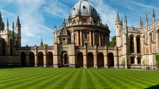 Oldest Universities List: વિશ્વની 5 સૌથી જૂની યુનિવર્સિટીઓ જ્યાં આજે પણ અભ્યાસ થાય છે 1 Oldest Universities List