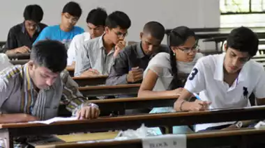 NEET UG For MBBS Abroad: વિદેશમાં ડૉક્ટર બનવા NEET ફરજિયાત! જાણો આ નિર્ણય કોણે લીધો? 1 NEET UG For MBBS Abroad