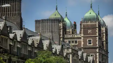 Pennsylvania University Admission: અમેરિકાની 285 વર્ષ જૂની યુનિવર્સિટી, જ્યાં પ્રવેશ મુશ્કેલ! જાણો પ્રવેશ માટેની યુક્તિ 1 Pennsylvania University Admission
