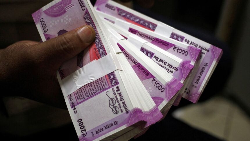 Big update on 2000 rupee note: 2000 નોટ પર મોટું અપડેટ, RBIનો રિપોર્ટ ચોંકાવનાર! 1 Big update on 2000 rupee note