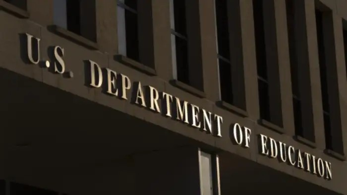 US Department of Education: અમેરિકામાં શિક્ષણ મંત્રાલય બંધ કરવાનો ટ્રમ્પનો નિર્ણય, વિદ્યાર્થીઓ માટે શું બદલાશે? 1 US Department of Education