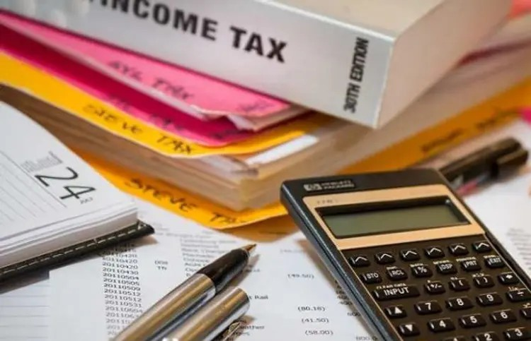 New Income Tax Bill: પહેલી એપ્રિલથી બદલાશે ટેક્સના 10 મોટા નિયમો, રિટર્ન ફાઇલ કરતાં પહેલાં જરૂર જાણો! 1 New Income Tax Bill