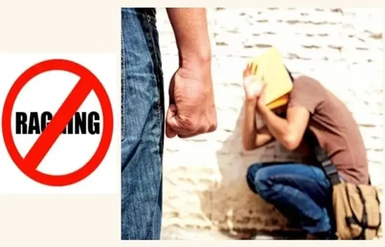 Bhavnagar Medical College Ragging : ભાવનગર મેડિકલ કોલેજમાં 3 કલાક રેગિંગ, 4 ઈન્ટર્ન સસ્પેન્ડ 1 Bhavnagar Medical College Ragging