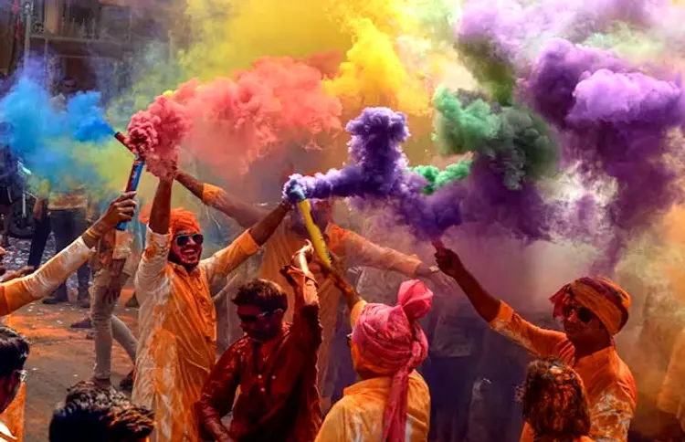 Holi 2025: હોળીનો ભાંગ હેંગઓવર? આ ઉપાયથી ફટાફટ ઉતારી શકશો! 1 Holi 2025