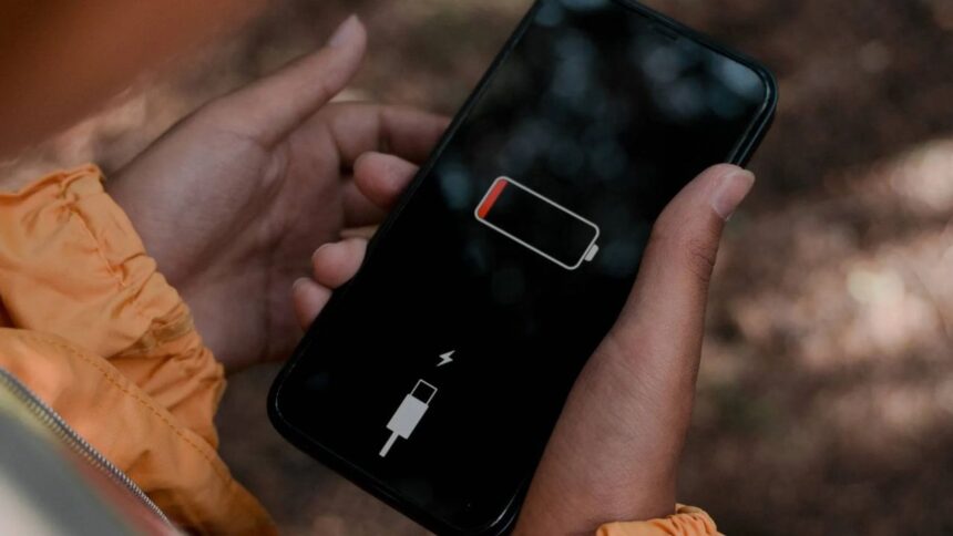 Mobile Battery Life Tips: ફોનની બેટરી આખો દિવસ ટકાવવા આ 5 સેટિંગ્સ બંધ કરો! 1 Mobile Battery Life Tips