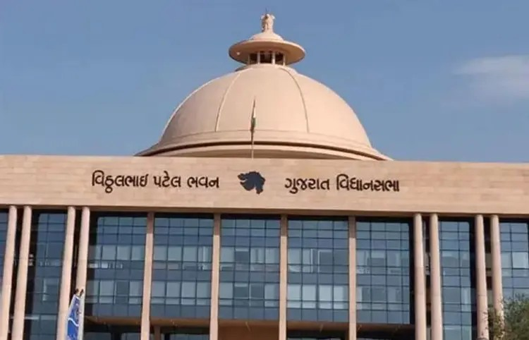 Gujarat Cabinet Expansion: ગુજરાત મંત્રીમંડળમાં 7 એપ્રિલ સુધી વિસ્તારની સંભાવના, મોઢવાડીયા અને સી.જે. ચાવડાનો સમાવેશ થવાનો ઈશારો 1 Gujarat Cabinet Expansion