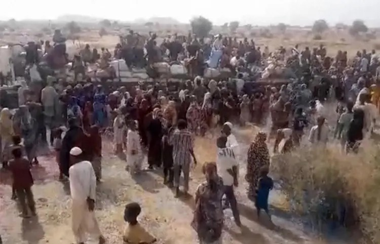 Missile strike on Darfur camp: ડારફુરમાં છાવણી પર મિસાઇલ હુમલો, 100ના મોત, બાળકો અને સહાયકર્મીઓ પણ શિકાર 1 Missile strike on Darfur camp