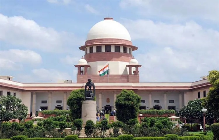 Supreme Court News: સુપ્રીમ કોર્ટની કેન્દ્રને ફટકાર, અકસ્માતના કેસમાં 'કેશલેસ' સુવિધાના અમલમાં વિલંબનું કારણ શું? 1 Supreme Court News