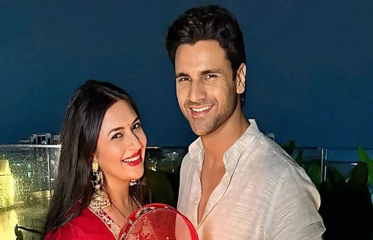 Vivek Dahiya Breaks Silence On Divorce: ટીવીના સ્ટાર કપલ વચ્ચે છૂટાછેડાંનો નિર્ણય? એક્ટ્રેસે કર્યો મોટો ખુલાસો 1 Vivek Dahiya Breaks Silence On Divorce