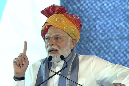 PM Modi Slams On Congress