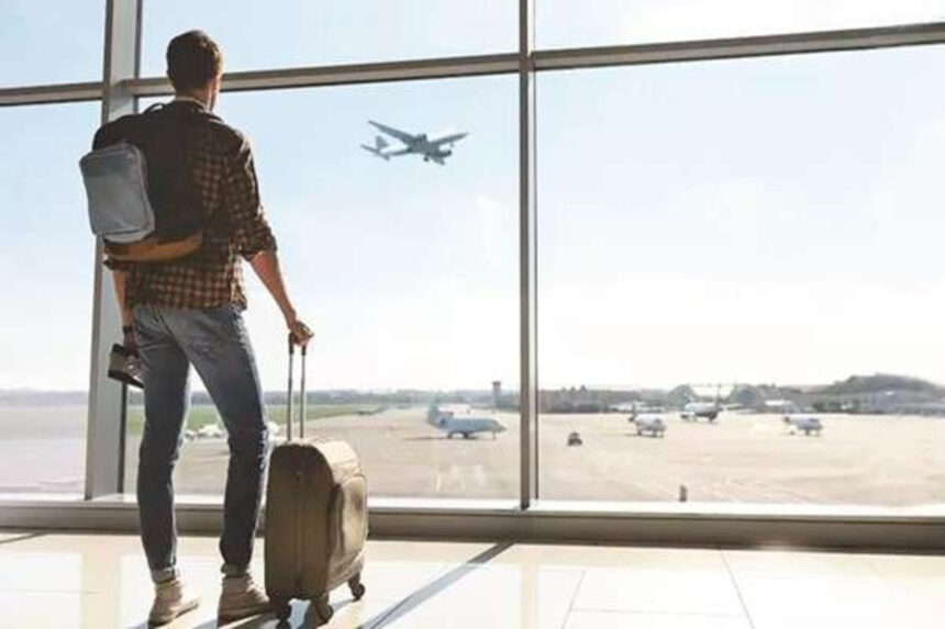 Plane Travel Tips: પહેલી વાર વિમાનમાં ચઢનારાઓએ ભૂલથી પણ આ ભૂલો ન કરવી જોઈએ, જેલ પણ જઈ શકો છો 1 Plane Travel Tips
