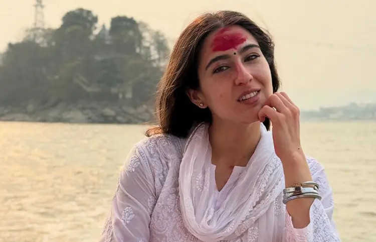 Sara Ali Khan on Pahalgam Terror Attack: સારા અલી ખાન ટ્રોલ થઈ, પહલગામ પોસ્ટ પર યુઝર્સ નારાજ 1 Sara Ali Khan on Pahalgam Terror Attack