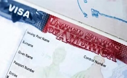 US Student F 1 Visa Controversy: વિઝા રદ થાય તો પણ અમેરિકા છોડવું જરૂરી નથી: અમેરિકાના 2 ટોચના ઇમિગ્રન્ટ નિષ્ણાતોનો અભિપ્રાય; ટ્રમ્પ સરકારે તેમને દેશ છોડવાનું કહ્યું 1 th 10