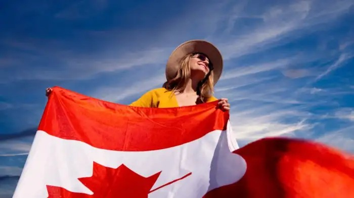 Canada Study Visa Rules: કેનેડામાં કોલેજ ટ્રાન્સફરના નિયમો બદલાયા, હવે તમે નવી સ્ટડી પરમિટ વિના અભ્યાસ કરી શકશો નહીં 1 Canada Study Visa Rules