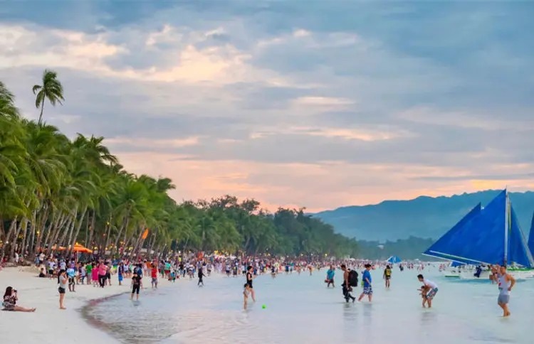 Philippines Launched Nomad Visa: ફિલિપાઈન્સે રિમોટ વર્કર્સ માટે નોમૅડ વિઝાની જાહેરાત કરી, એક વર્ષ સુધી વસવાટની મંજૂરી 1 Philippines Launched Nomad Visa